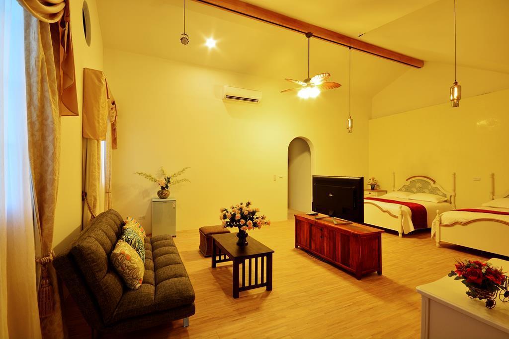 Happy Hill B&B جيان المظهر الخارجي الصورة