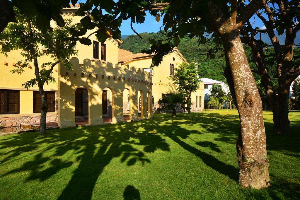 Happy Hill B&B جيان المظهر الخارجي الصورة